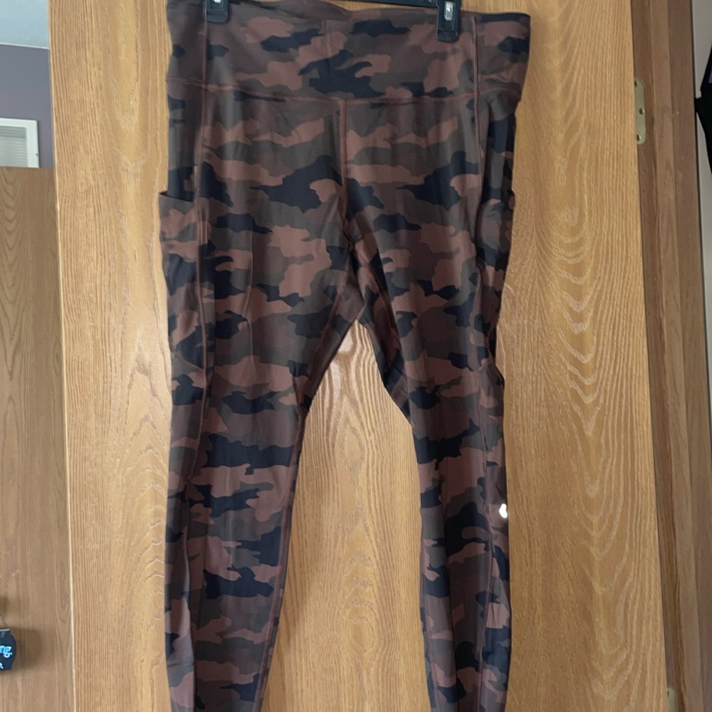 Lululemon fast and free 28”